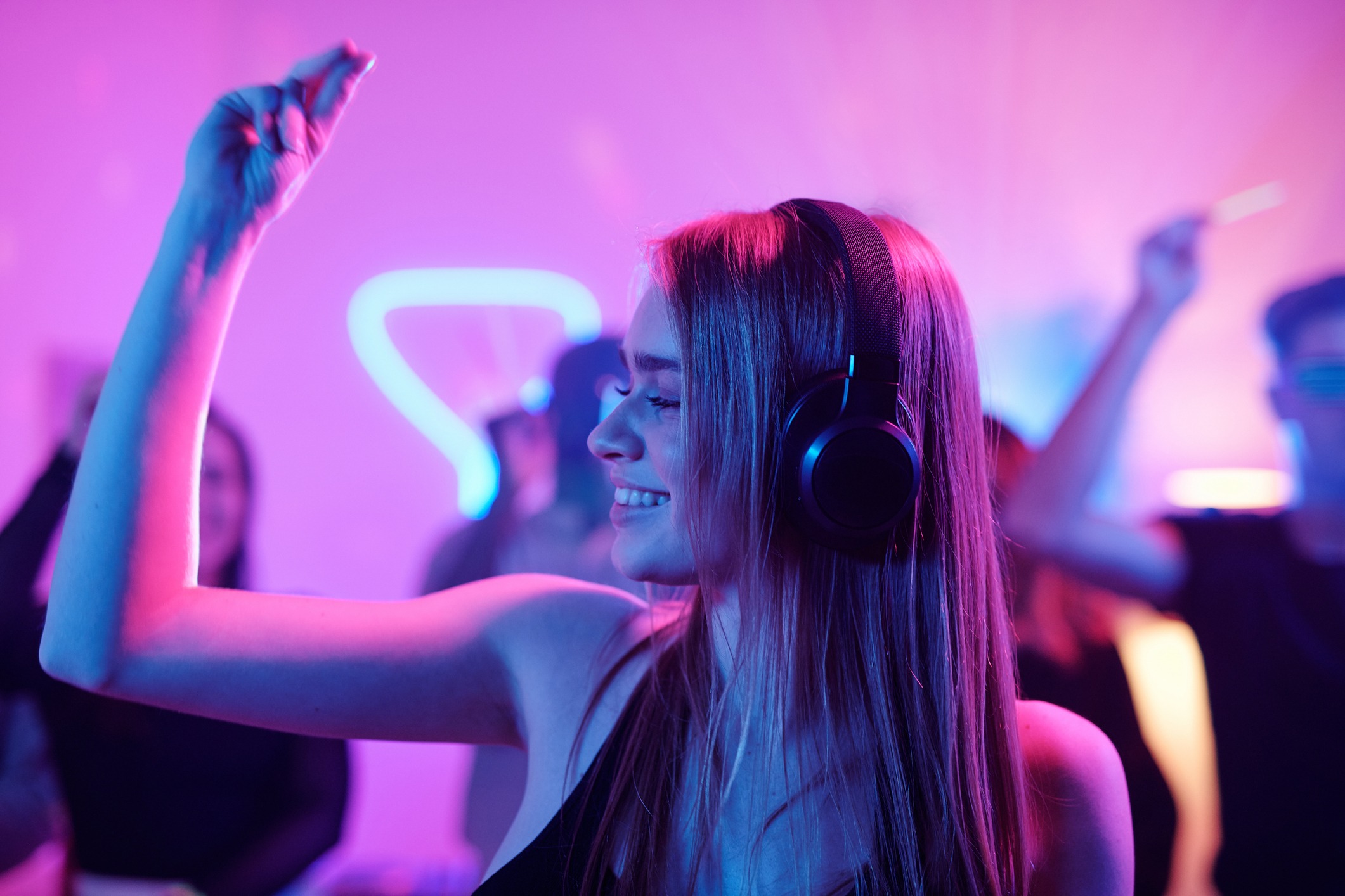Silent Dance Party Near Me Silent Activities Silent Headphone Rental